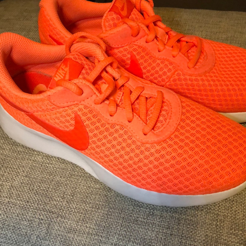nike tanjun shoes